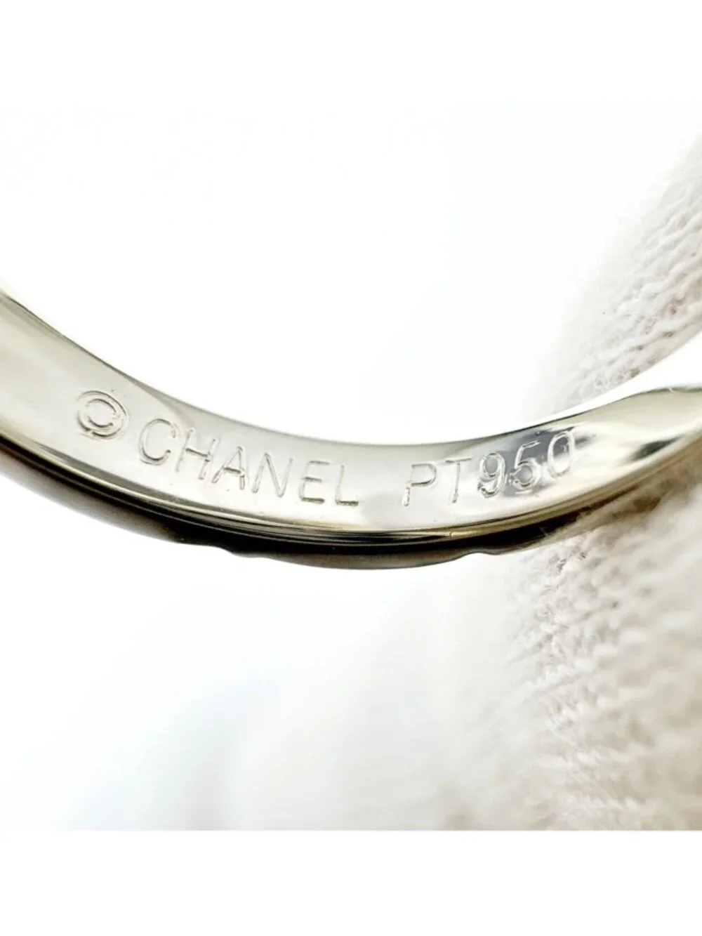 Chanel Quilted Diamond Platinum Ring